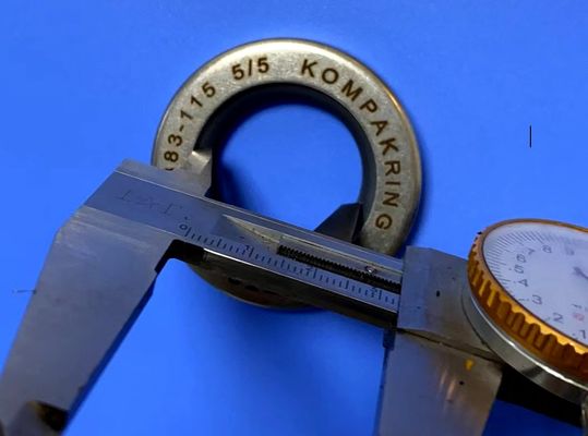 Hochdruck-Öldichtung mit Stahl+PTFE-Material für Zahnradpumpenmotor Modell P-51